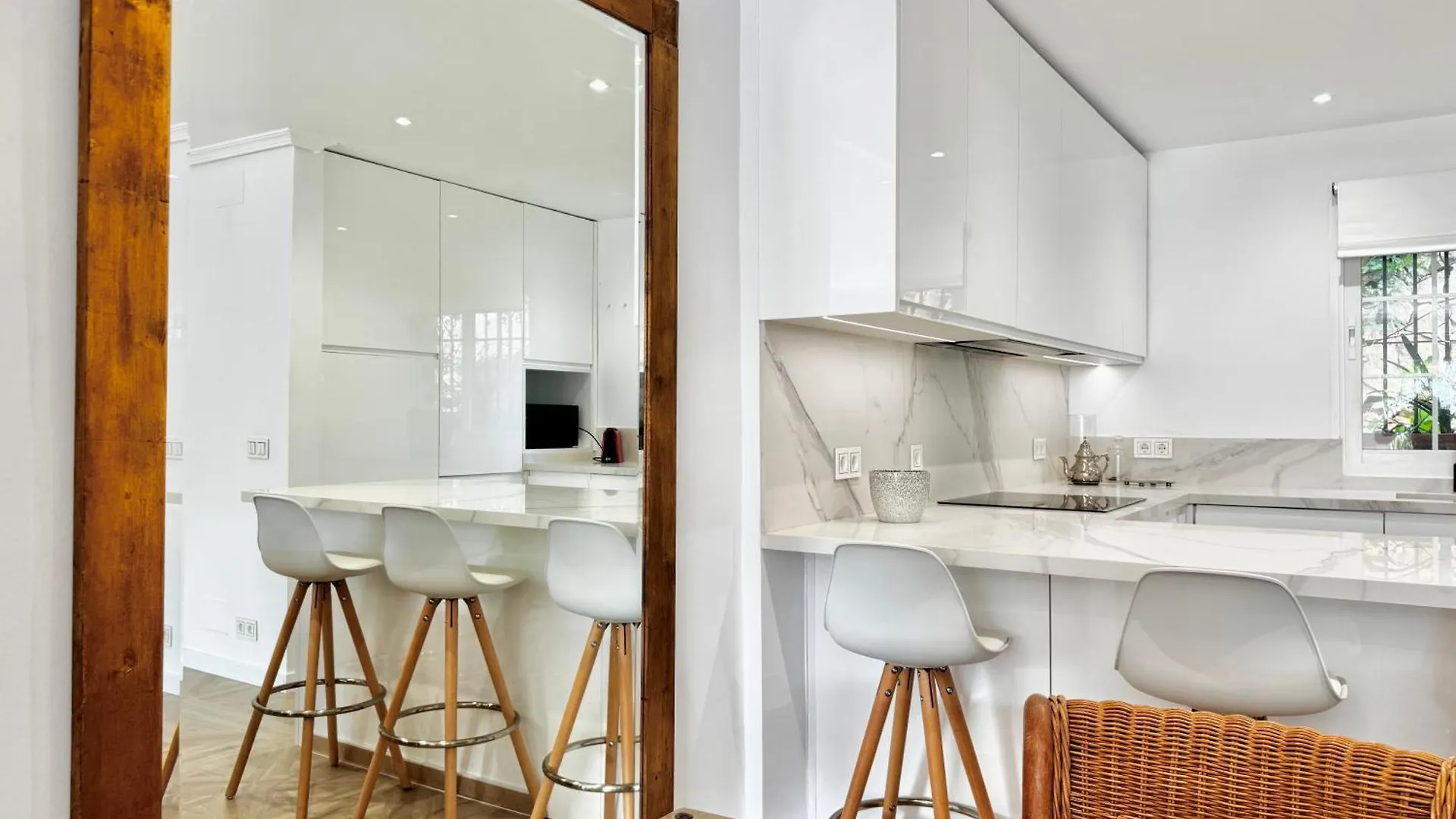 Arco Iris Puente Romano Townhouse Within A Short Walk To Puente Romano Luxury Complex And The Beach Promenade - Eaw Homes Marbella