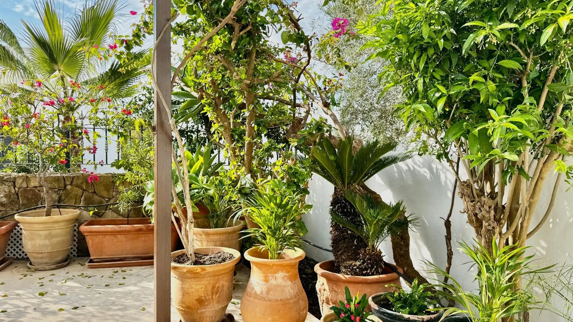 Holiday home Arco Iris Puente Romano Townhouse Within A Short Walk To Puente Romano Luxury Complex And The Beach Promenade - Eaw Homes Marbella