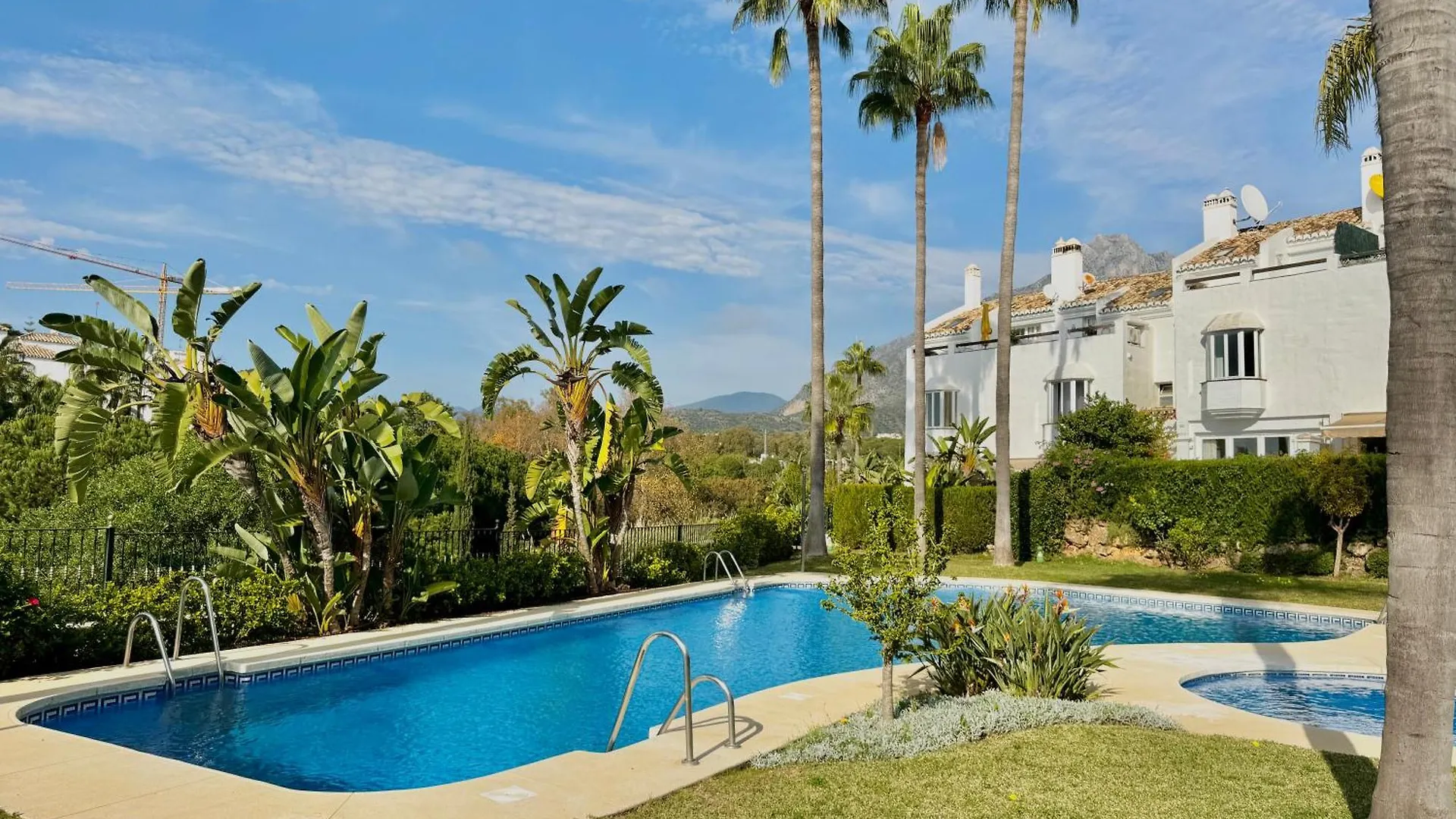 Arco Iris Puente Romano Townhouse Within A Short Walk To Puente Romano Luxury Complex And The Beach Promenade - Eaw Homes ماربيا إسبانيا